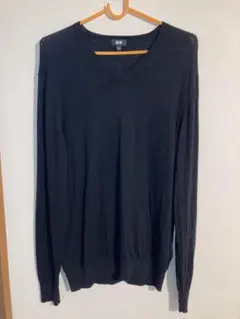 ユニクロVネックセーター　サイズL