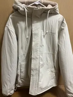GUESS ホワイト フリースジャケット　リバーシブル