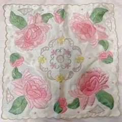 スワトウ手刺繍 絹ハンカチ　花柄
