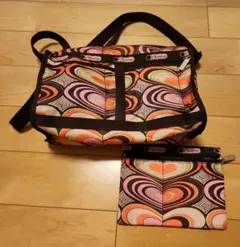 LeSportsac カラフルショルダーバッグ