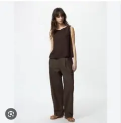 【新品未使用】ユニクロ　タックワイドパンツ Sサイズ