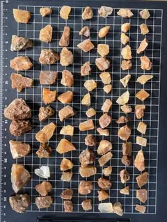 砕石 クリスタルアンバー300ｇ＋木目石600ｇのサムネイル