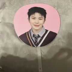 新品未使用】SEVENTEEN ウジWOOZI うちわ - メルカリ