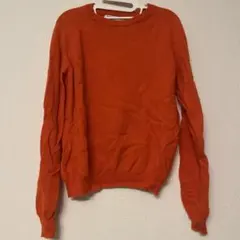 オレンジニット