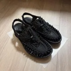美品 KEEN UNEEK PLT オールジェンダー 厚底 ブラック 27cm - メルカリ