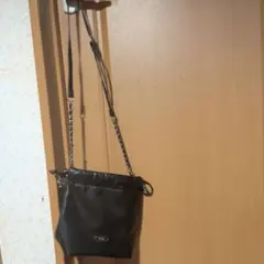 CYDA ブラックレザーショルダーバッグ