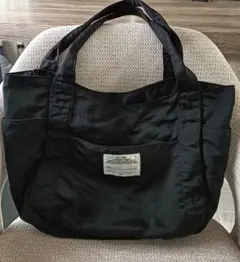 黒 ナイロン トートバッグ　多収納ポケット