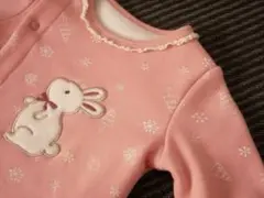 【未使用】ウサギ刺繍 ピンクロンパース