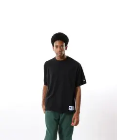チャンピオン　ブラック コットン Tシャツ
