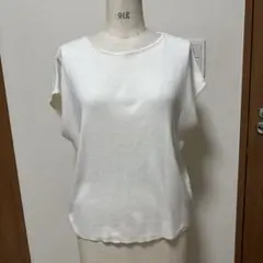 BEAMS HEART 半袖ニット 白 レーヨン混 きれいめ シンプル 上品