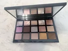 ADDICTION 15th Anniversary アイシャドウパレット