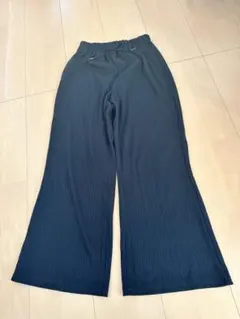 GU GIRLSリブプルオンワイドフレアパンツ