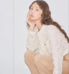 SINDIEL ホワイト ノーカラージャケット