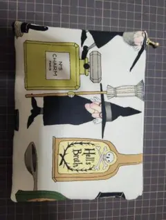 アレキサンダーヘンリー魔女ポーチ　ハンドメイド