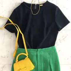 美品 ミューズドゥドゥーズィエムクラス ゴールドzipショートスリーブブラウスのサムネイル