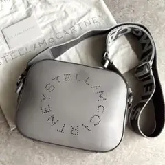 【叶える恋心様】ステラマッカートニー カメラバッグ ショルダーバッグ パンチング