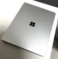 Microsoft Surface Laptop Go