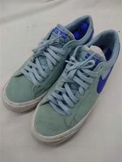 Item thumbnail for item 07735496-de6e-43cf-9dad-189e3048bfd8