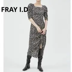 FRAY I.D スクエアネックギャザータイトワンピース ブラック　0