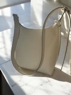 Item thumbnail for item 03984f23-1cf9-41c0-8562-a112934d5a89