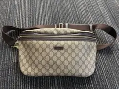 GUCCI GG スプリーム　ボディバッグ