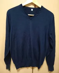 ユニクロ　メンズ　セーター　ｖネック 紺 　ネイビー　Mサイズ 毛100%