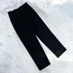 美品【グローバルワーク】（M）タック入りスラックスパンツ ブラック