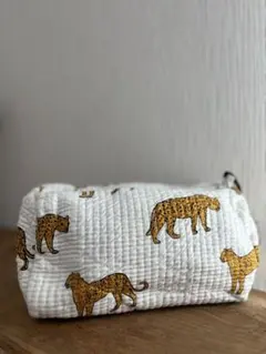 ハンドブロックプリント パッチワーク キルティングジャケット　インド 和風 ハンドブロックプリント パッチワーク 中綿 キルティング