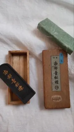 青墨、 南都青松煙、 墨 、水墨画 書道 習字 定価2000円 7.5cm