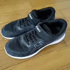asics スニーカー 24.0cm