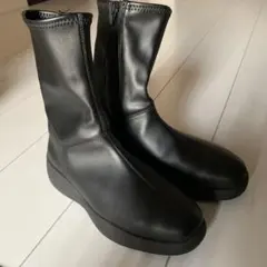 新品　ユニクロC ブラック　ショートブーツ　23㎝