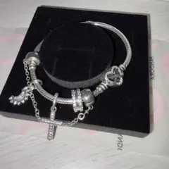 PANDORA ブレスレット パープル レザー チャーム付き - メルカリ