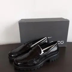 ECCO エコー パテントレザー ローファー ブラック　36のサムネイル