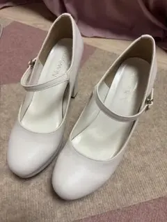 Newlyme ホワイト ハイヒール ストラップ付き