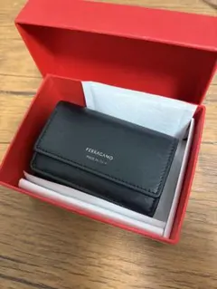 フェラガモ 三つ折り財布 ブラック 正規品 新ロゴ 箱付きのサムネイル