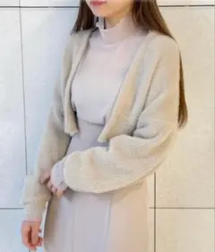 ココディール　総針フェザーショートガウン