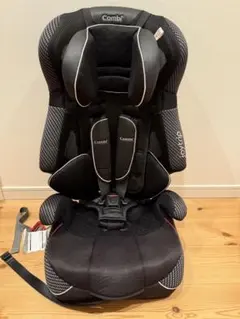 【美品】コンビ ジョイトリップ エッグショック GC　ブラック　ジュニアシート Combi コンビ ジョイトリップ エッグショック GC ジュニアシート
