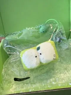 リンゴ型【新品】スクイーズ シリコン　ストレス解消　ハンドメイド