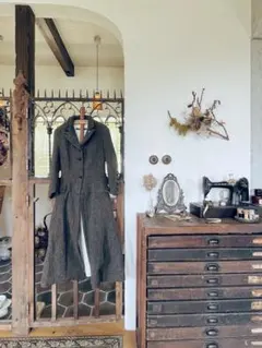 ポールハーデン Paul Harnden ウールヘリンボーンロングコートのサムネイル