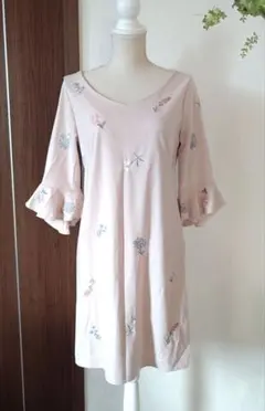 中no.8【ウィルセレクション】ピンクの花刺繍ワンピース【結婚式】【パーティー】