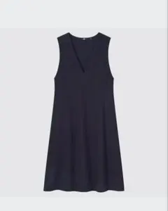 ユニクロ　ブラッシュドジャージージャンパースカート　Lサイズ　ネイビー