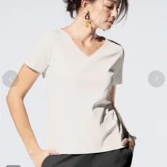 ドゥクラッセ　Vネック／半袖・ドゥクラッセTシャツ　Lサイズ　ライトグレーのサムネイル