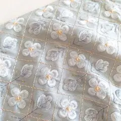 【45×45】インド 刺繍生地 布 はぎれ 生地 ハンドメイド