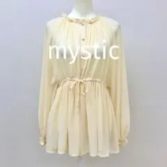 美品 ミスティック ウエストマーク ドロスト トップス F クリーム