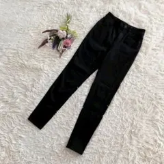 『GU』ジーユー　ウルトラストレッチスキニージーンズ　デニムパンツ　ジーパン　M