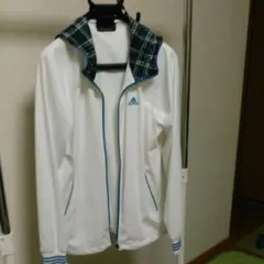 adidas　フード付きブルゾン