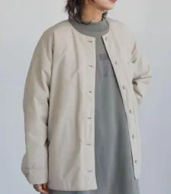 ノーカラー薄綿シャツブルゾン ライトベージュ