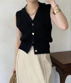 新品 DOUDOU GOLDボタンニットベストのサムネイル
