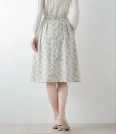 【新品未使用】NEWYORKER モザイク フラワー 花柄 スカート 11号のサムネイル