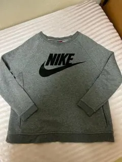 NIKE トレーナー